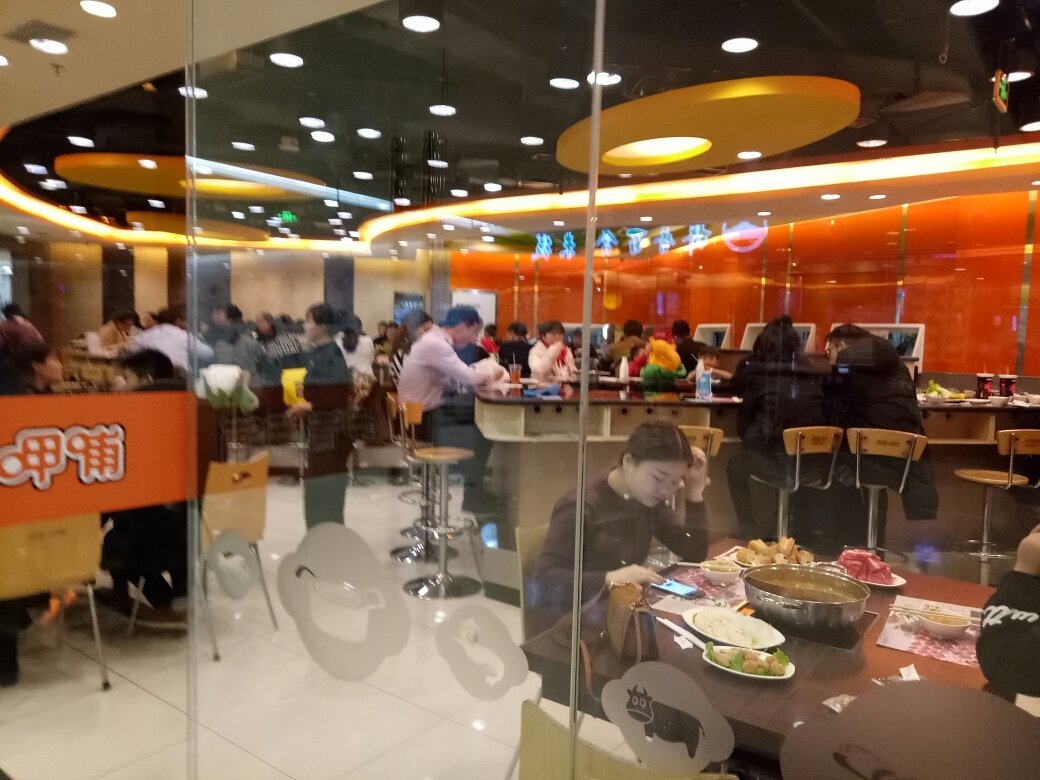 呷哺呷哺 在石家莊勒泰家樂福分店激活餐飲管理新范式